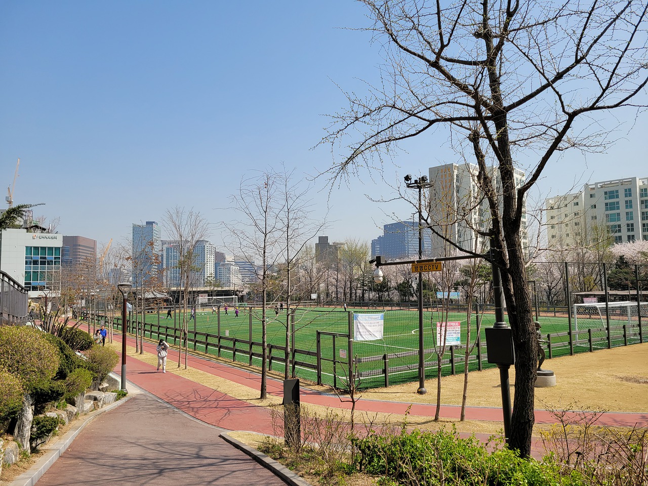 值的广泛讨 值的广泛讨