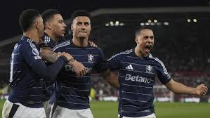 谁能笑到最 谁能笑到最